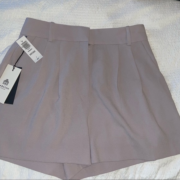 Aritizia Kennedy Shorts - Picture 2 of 2